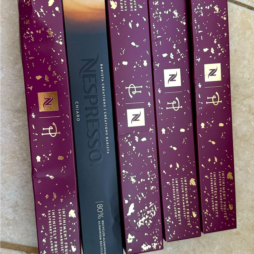 Nespresso 5 sleeves barista Infinitely Fruity and Chiaro